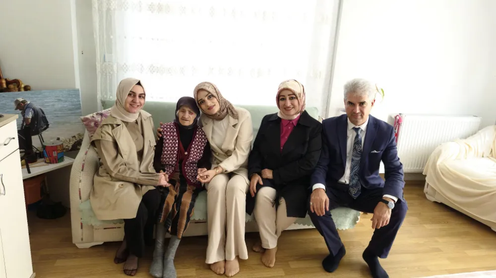 1 Ekim Dünya Yaşlılar Günü’nde Anlamlı Ziyaret