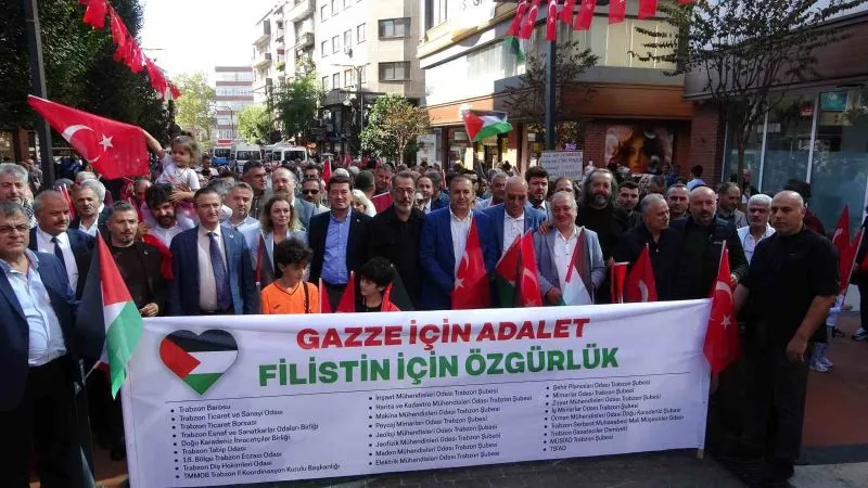 TRABZON, GAZZE VE FİLİSTİN İÇİN YÜRÜDÜ 