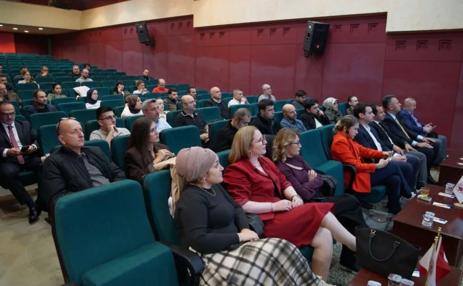 TTSO, FİRMALARI YAPAY ZEKÂ ÇAĞINA HAZIRLIYOR 