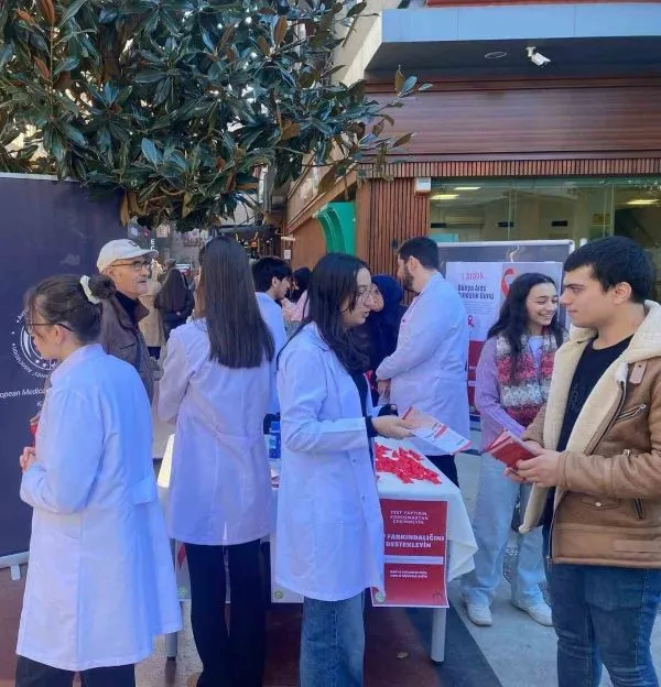 TIP ÖĞRENCİLERİ FARKINDALIK ÇALIŞMASI YAPTI 