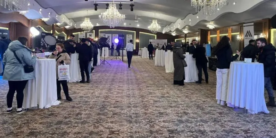 FOTOĞRAFÇILIK SEKTÖRÜ TRABZON’DA BULUŞTU! 