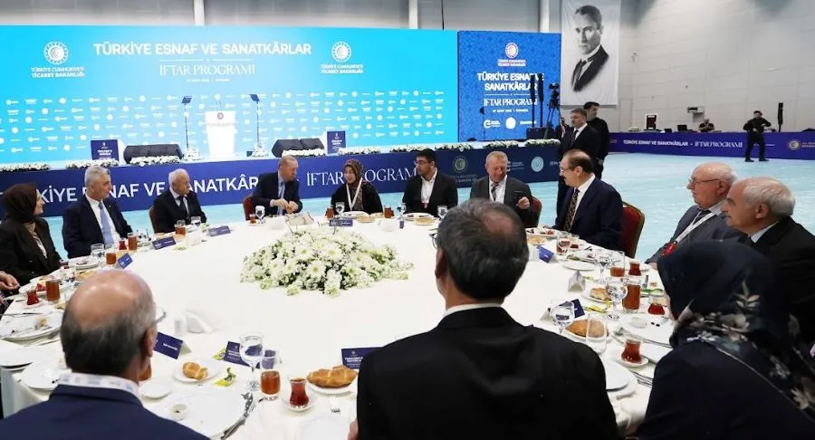 TRABZON VE TÜRKİYE’NİN AHİLERİ CUMHURBAŞKANIYLA BULUŞTU 