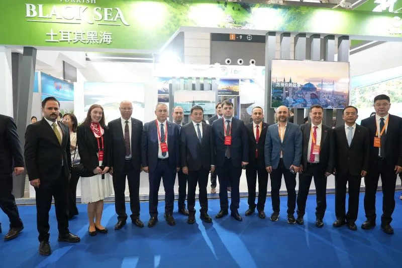ÇİN’DE TRABZON RÜZGARI ESTİ 