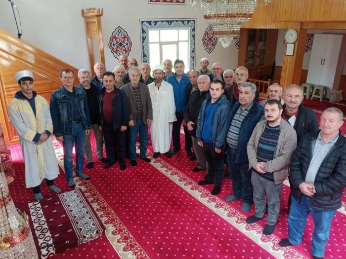 MAÇKA CAMİLERDE BULUŞTU 