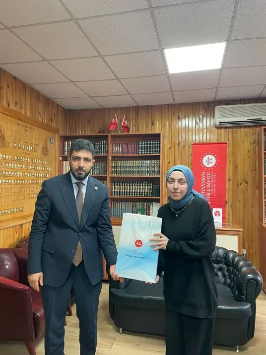 MÜFTÜLÜK GENÇLERİ ÖDÜLLENDİRDİ 