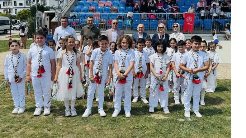 MAÇKA’DAN GELENEKSEL ŞENLİKTE FİLİSTİN DANSI