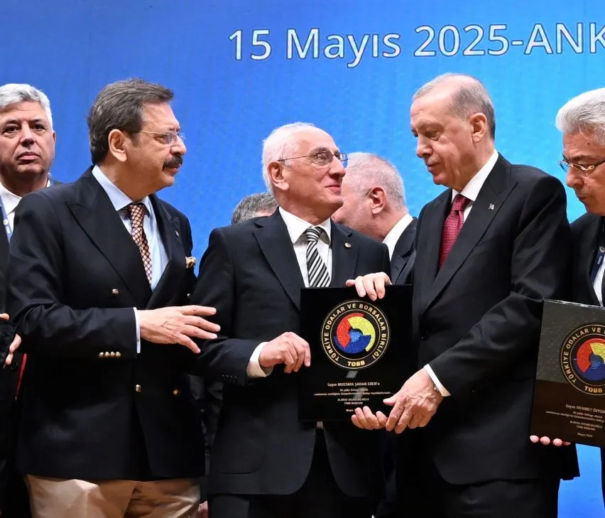 TOBB HİZMET ŞEREF BELGESİ EREN’İN 