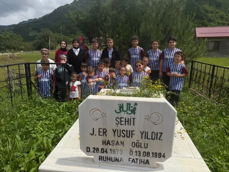 MAÇKA’DA DUALAR ŞEHİTLERİMİZ İÇİN 
