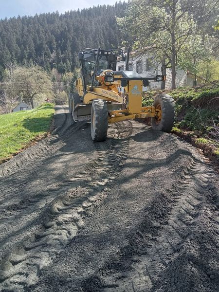 MAÇKA’DA ALTYAPI TAM GAZ 