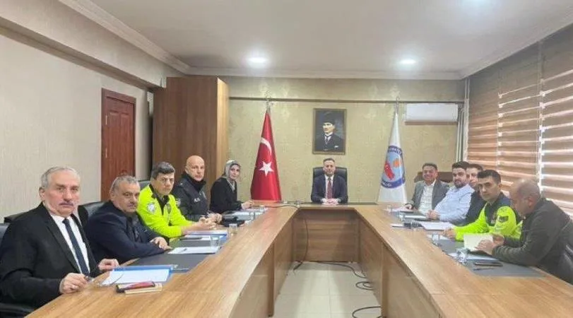 MAÇKA’DA TRAFİK TEDBİRLERİ ELE ALINDI