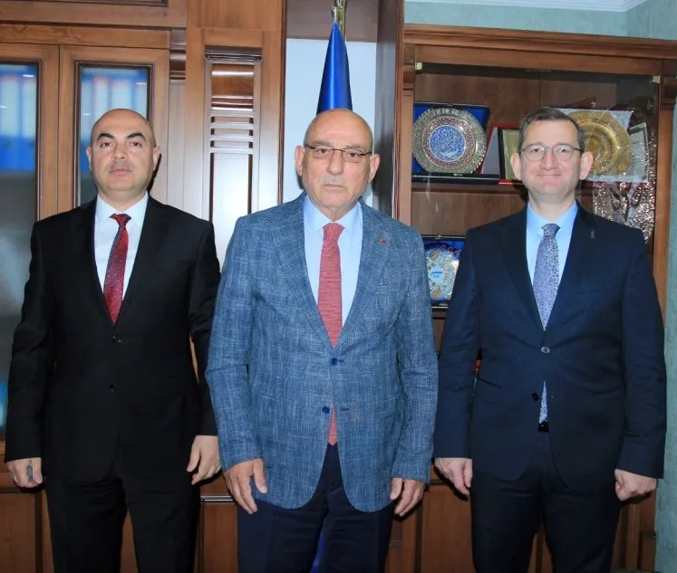 İŞ BANKASI TESOB’U ZİYARET ETTİ 