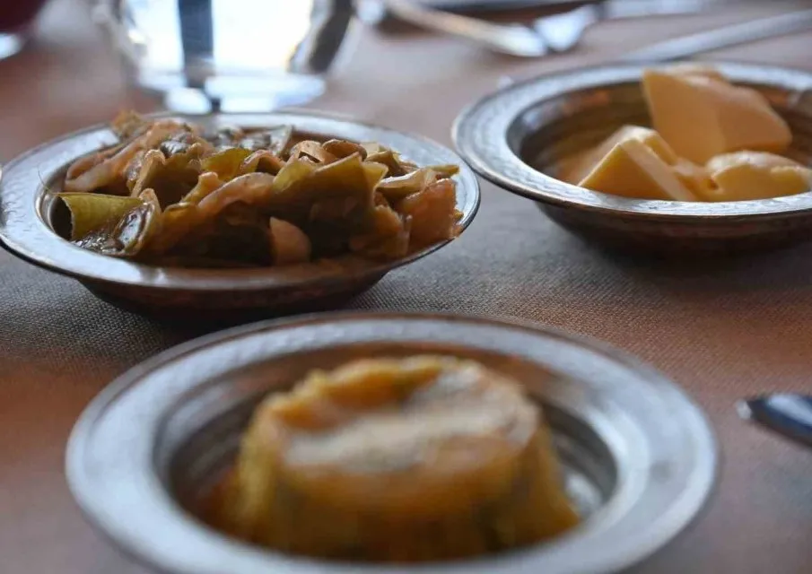 TRABZON’UN GELENEKSEL LEZZETLERİ KİTAPLAŞTIRILDI 