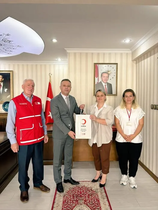KAYMAKAM DEMİR’E KIZILAY ZİYARETİ.