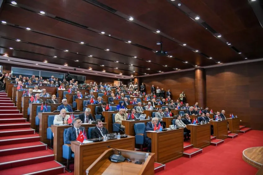 BÜYÜKŞEHİR’E 55 YENİ İTFAİYE ARACI GELİYOR